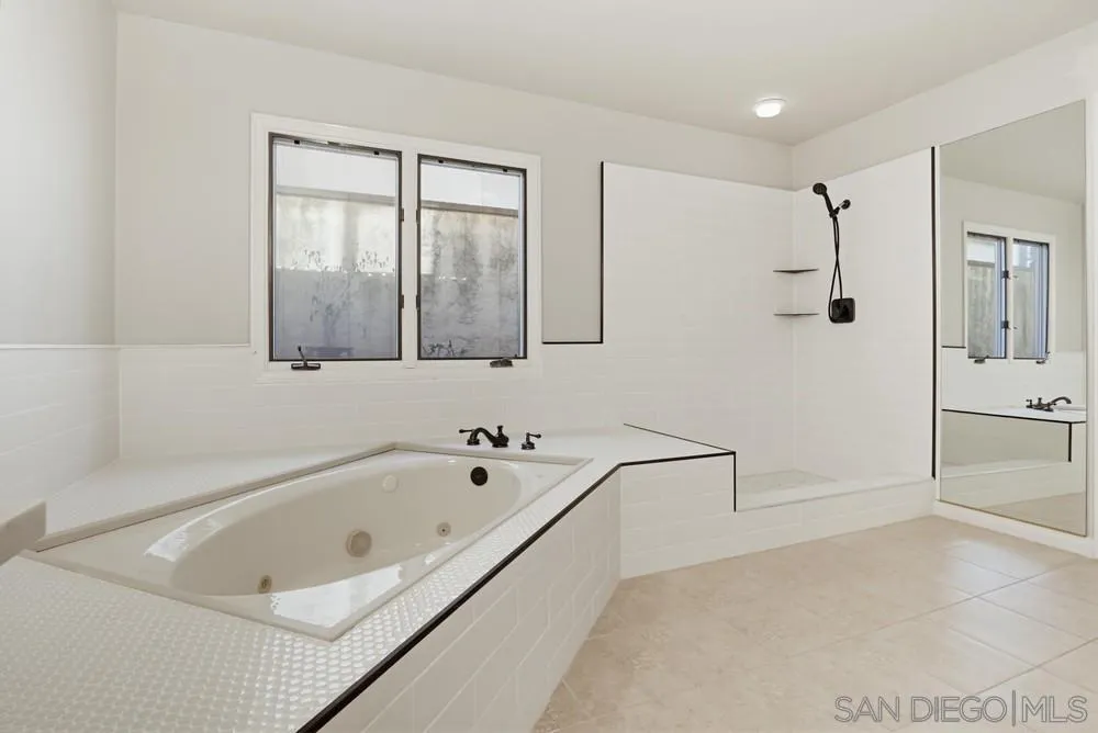 https://cdn.realtyfeed.com/cdn/127/260025749/d22aaf8fa62cf9416dda4b4e5b1e4fc3.webp