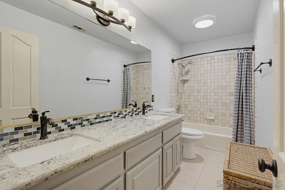 https://cdn.realtyfeed.com/cdn/127/260025749/dbe04776a7ac8b7ac86c471c1450a2ab.webp