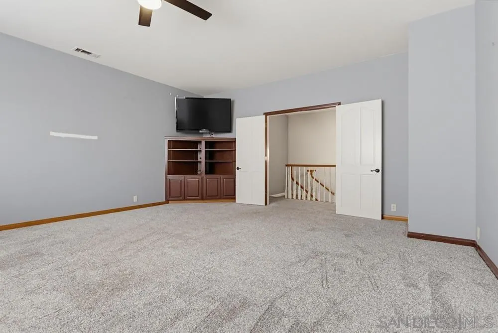 https://cdn.realtyfeed.com/cdn/127/260025749/e09e8bd45c265d6504996c7a8f053702.webp