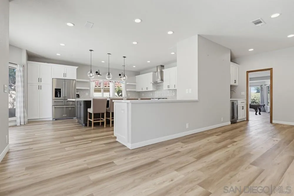https://cdn.realtyfeed.com/cdn/127/260025749/e41c1b95ff56a81857ed83995f969722.webp
