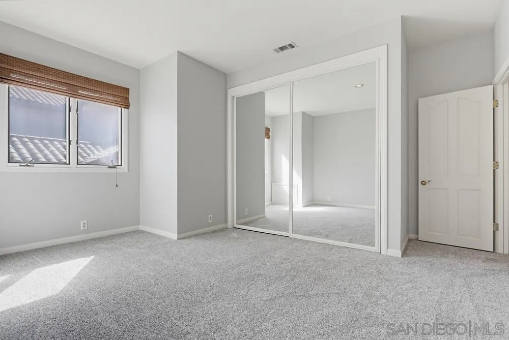 https://cdn.realtyfeed.com/cdn/127/260025749/e69241f82c0191a45554176ae37c879b.webp
