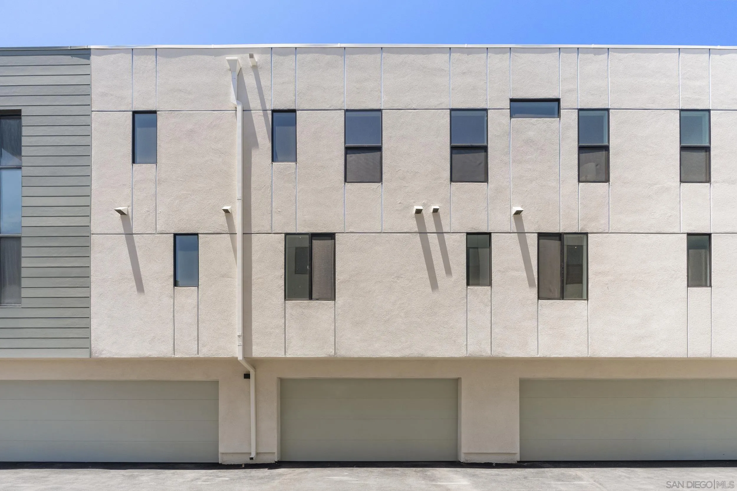 3303 Ruffin Rd, #2, San Diego, CA 92123