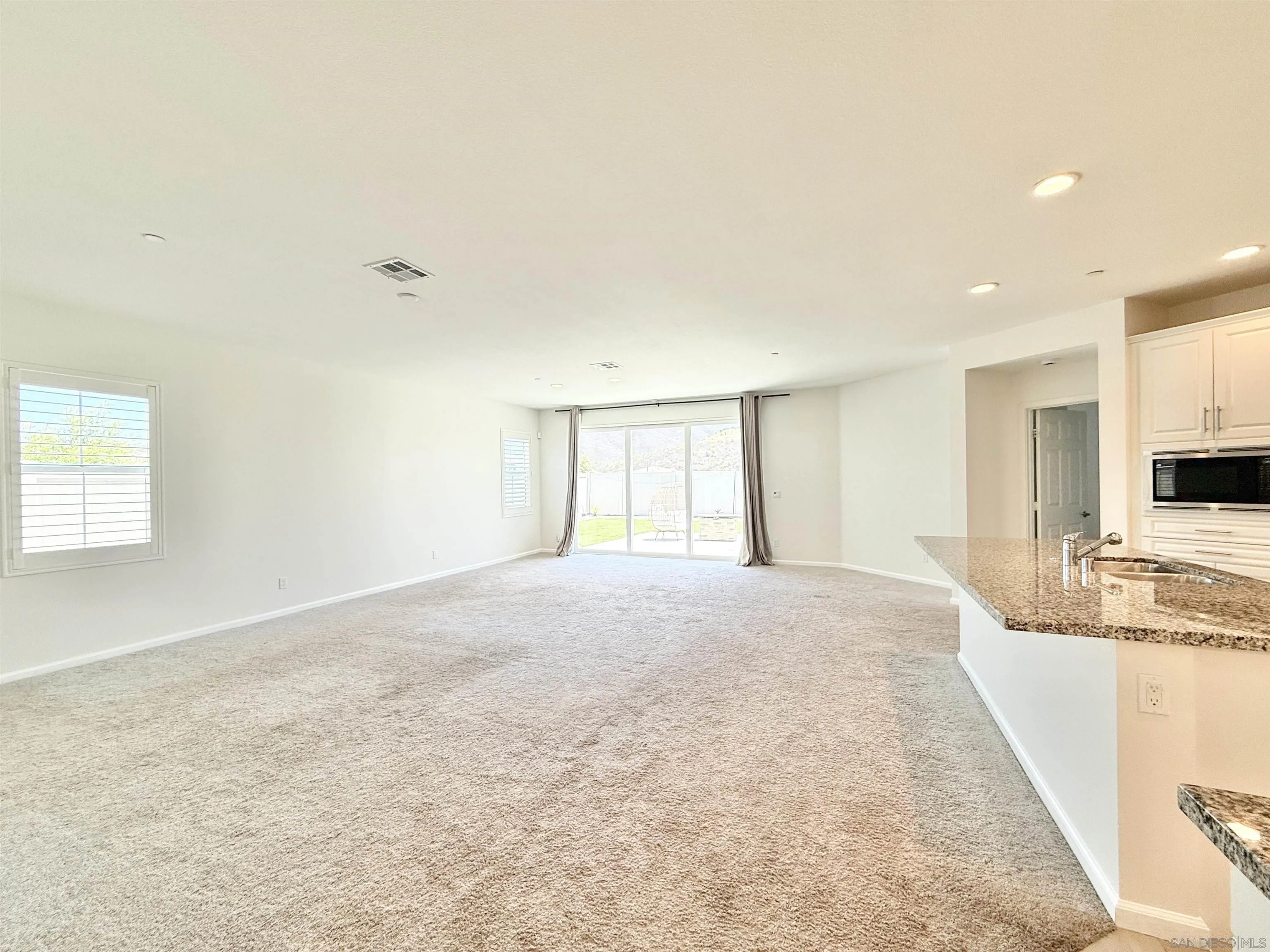 1047 Piedmont Road, San Marcos, CA 92069 1047 Piedmont Road, San Marcos, CA 92069