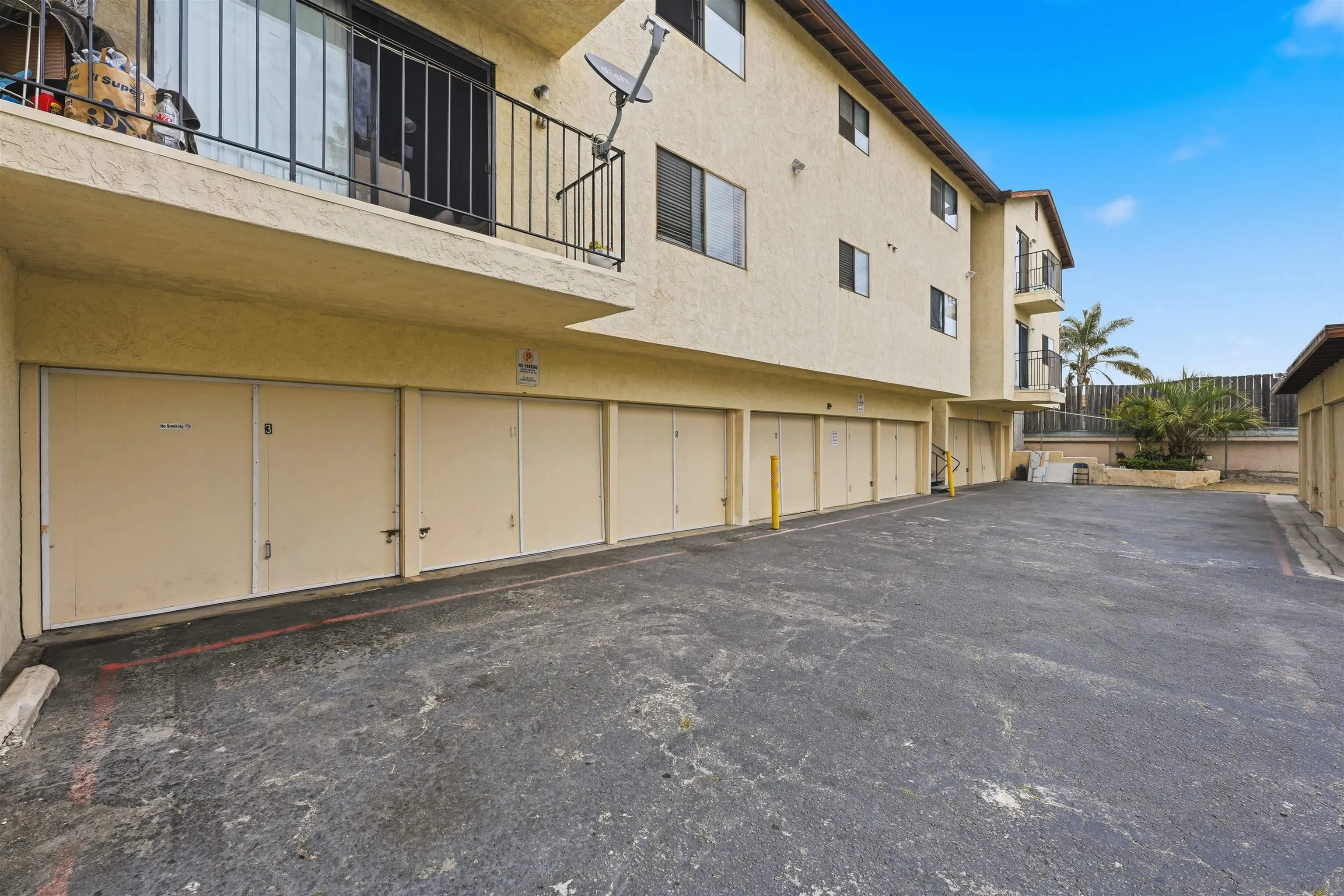 2036 Canyon Dr, Oceanside, CA 92054 2036 Canyon Dr, Oceanside, CA 92054