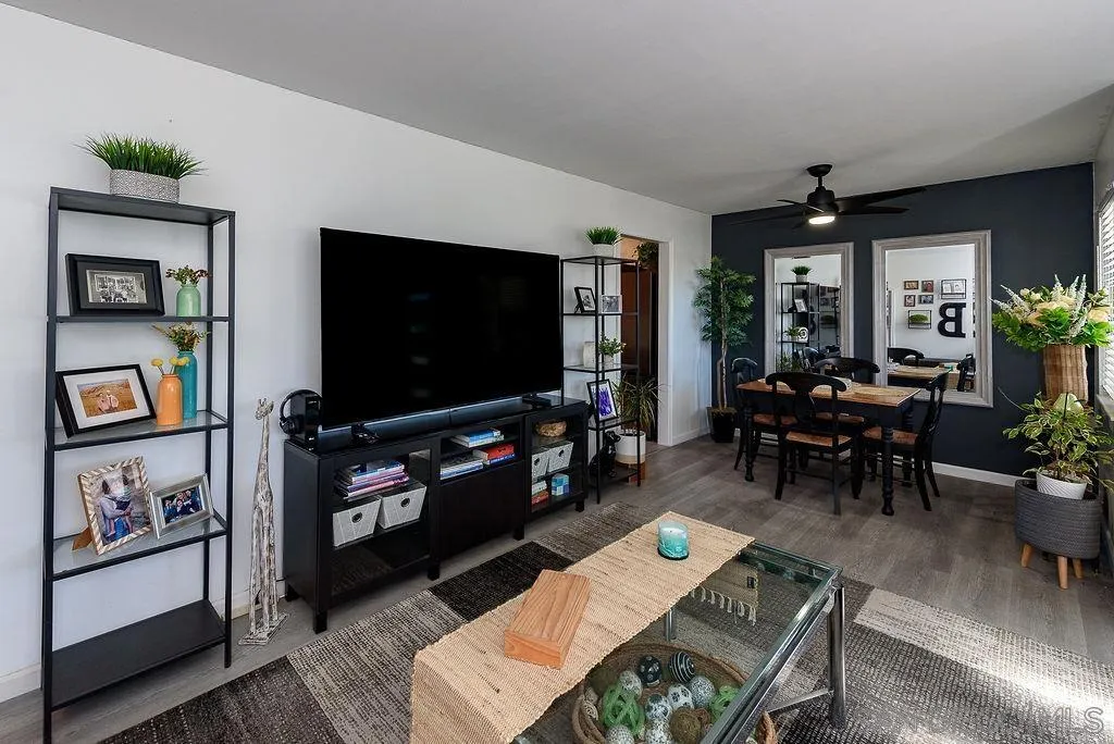 6026 Schuyler, San Diego, CA 92139 6026 Schuyler, San Diego, CA 92139