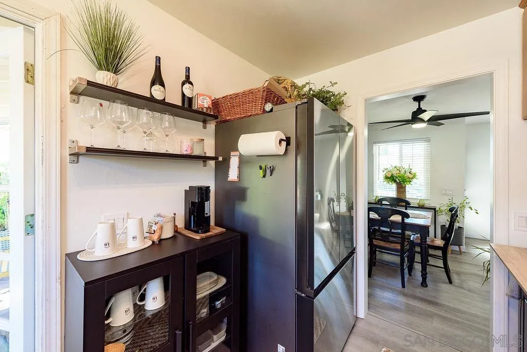 6026 Schuyler, San Diego, CA 92139 6026 Schuyler, San Diego, CA 92139