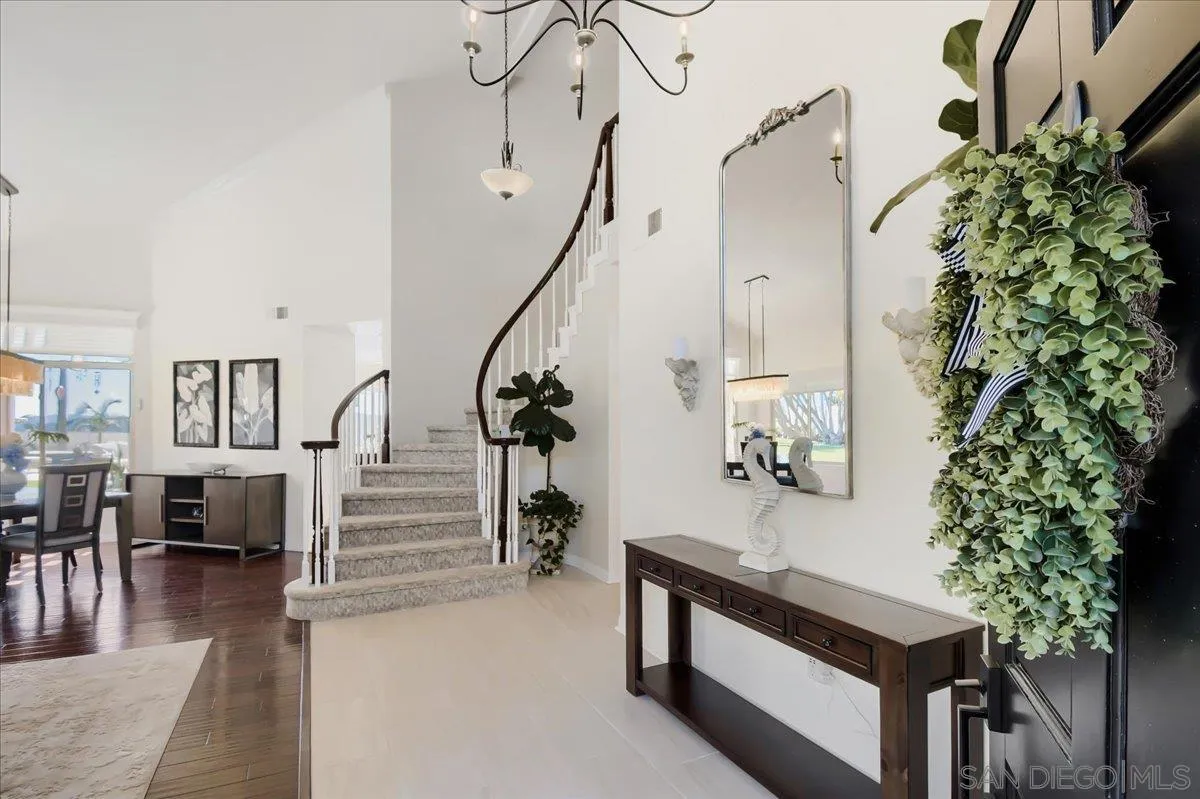 1919 Alderwood Cir, Vista, CA 92081 1919 Alderwood Cir, Vista, CA 92081