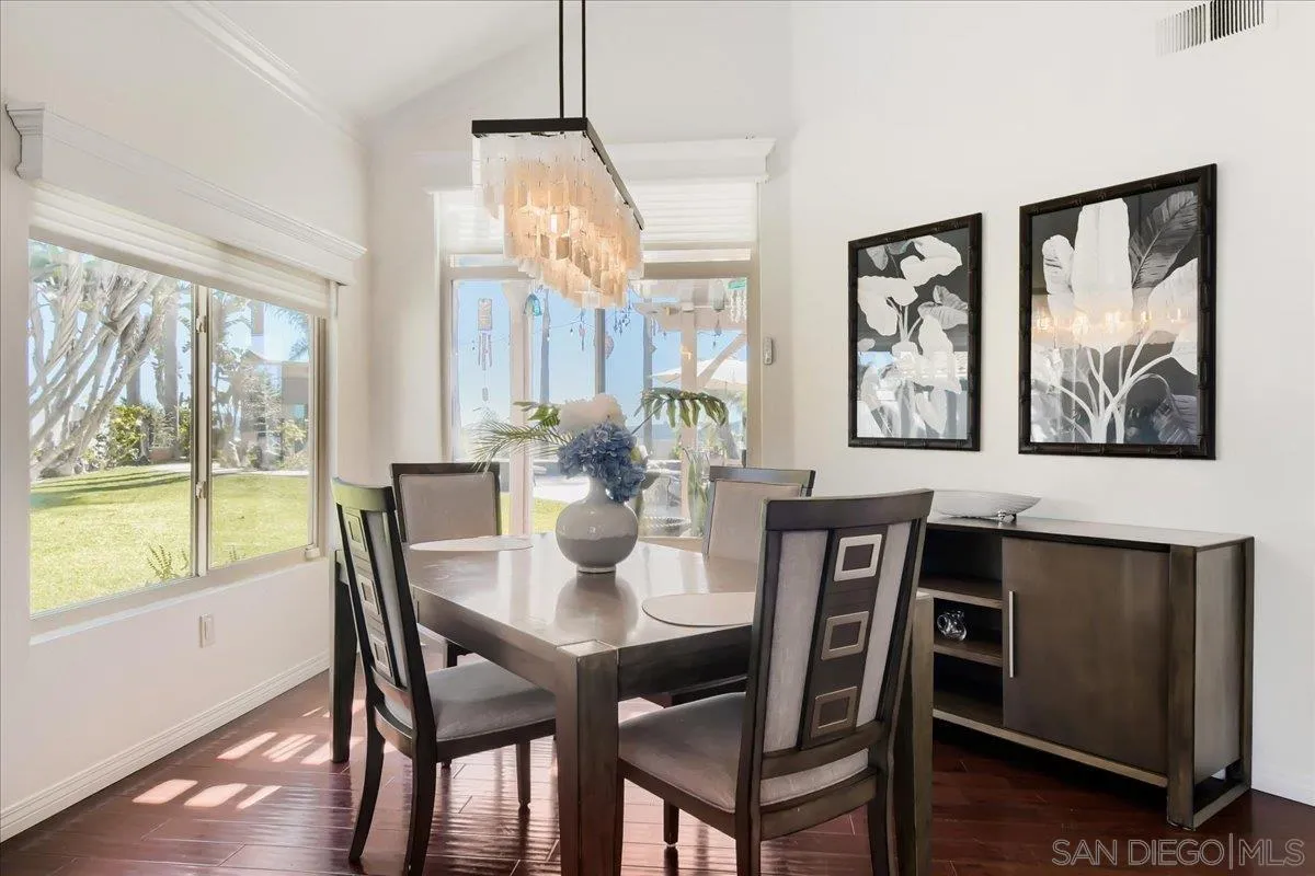 1919 Alderwood Cir, Vista, CA 92081 1919 Alderwood Cir, Vista, CA 92081