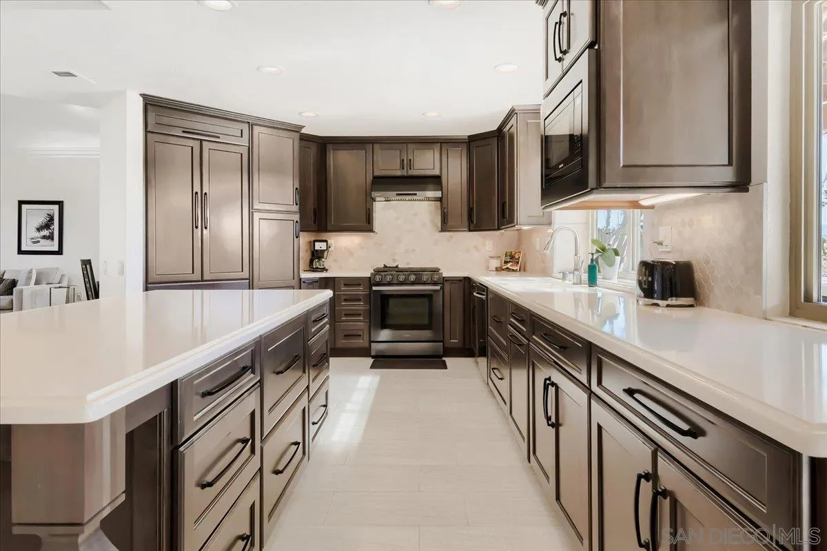 1919 Alderwood Cir, Vista, CA 92081 1919 Alderwood Cir, Vista, CA 92081