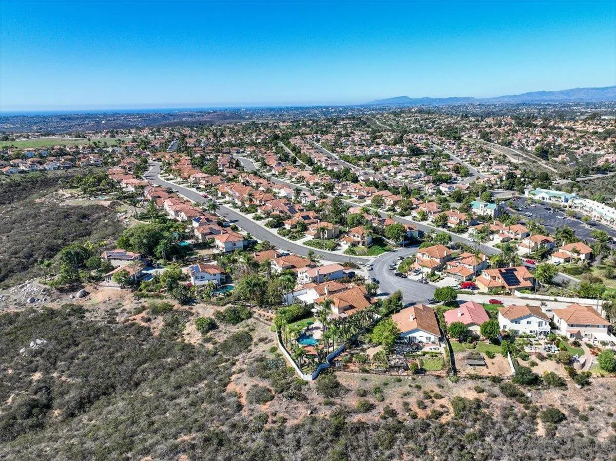 1919 Alderwood Cir, Vista, CA 92081 1919 Alderwood Cir, Vista, CA 92081