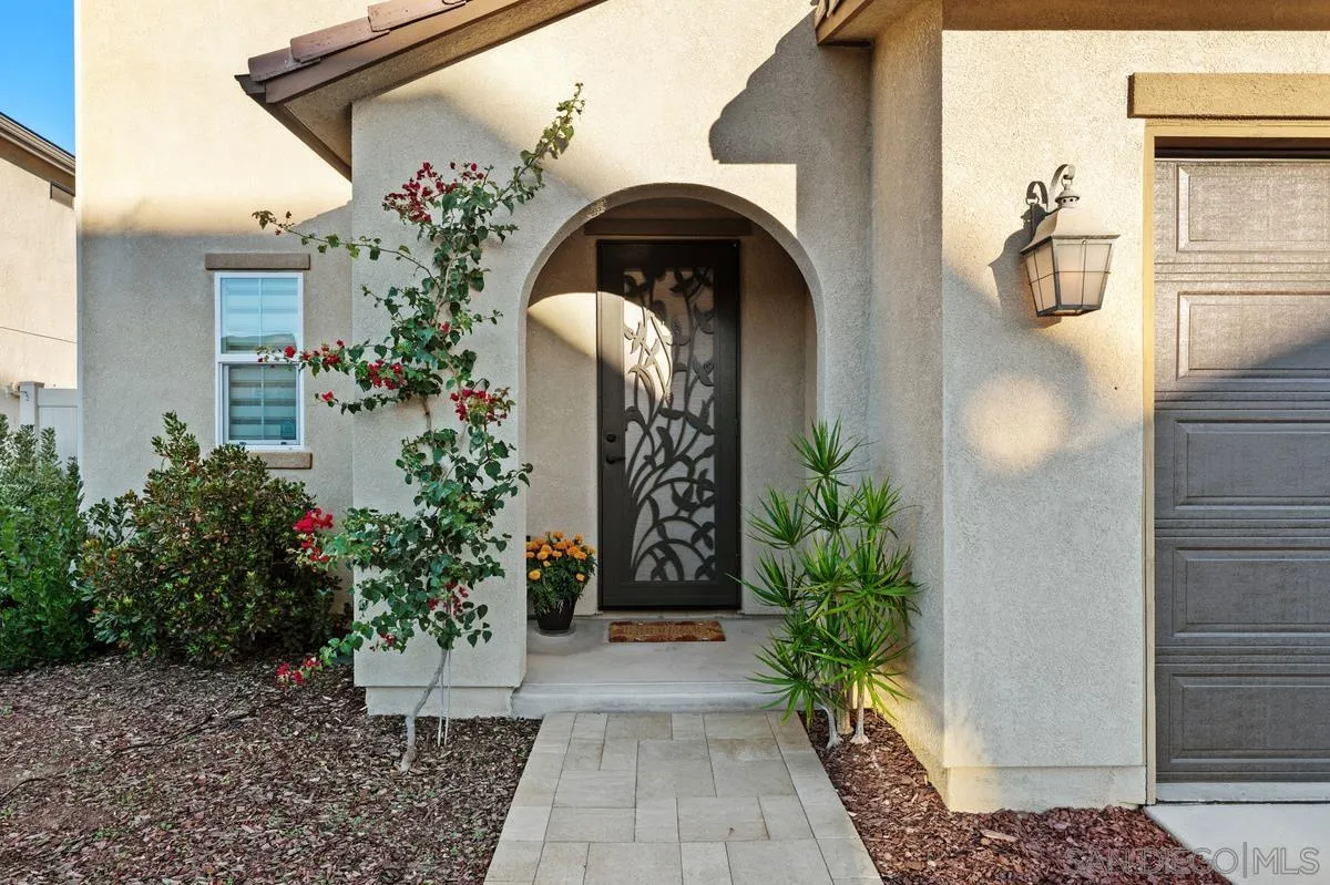8681 Camden Drive, Santee, CA 92071 8681 Camden Drive, Santee, CA 92071