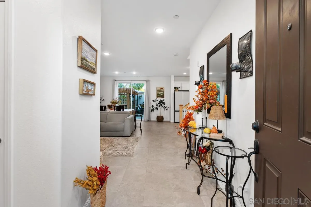 8681 Camden Drive, Santee, CA 92071 8681 Camden Drive, Santee, CA 92071