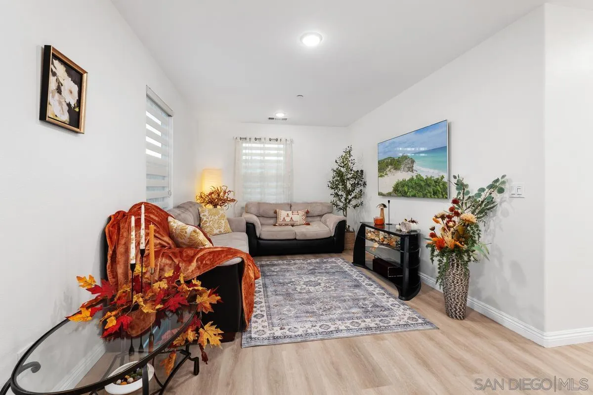 8681 Camden Drive, Santee, CA 92071 8681 Camden Drive, Santee, CA 92071