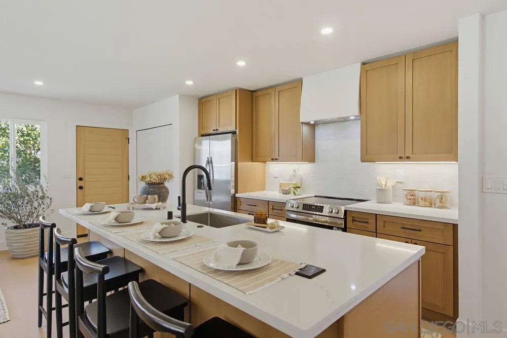 https://cdn.realtyfeed.com/cdn/127/260025782/ca6ecbce0e4e95e537dba691619108a5.webp
