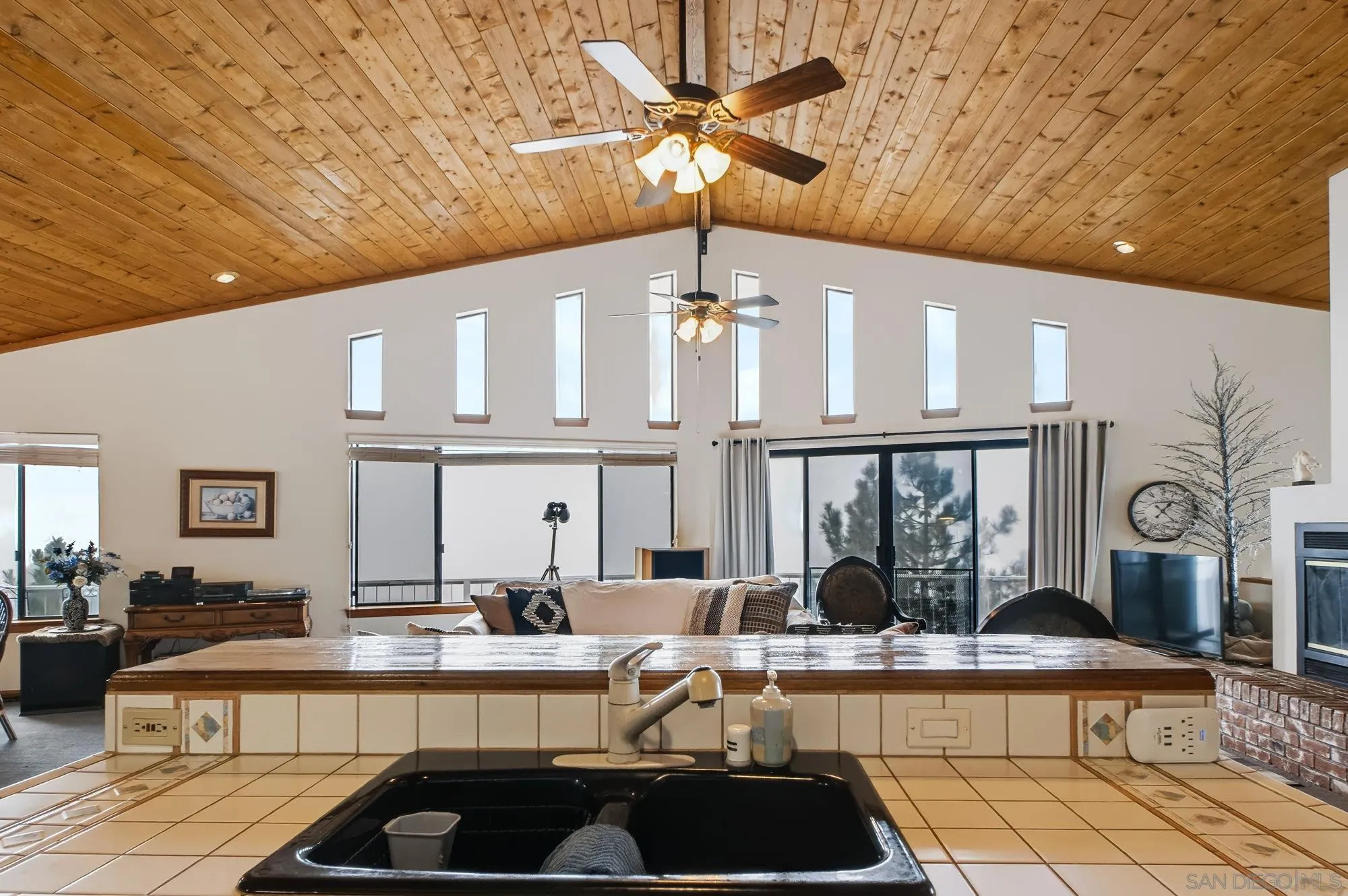 15574 N Peak, Julian, CA 92036 15574 N Peak, Julian, CA 92036