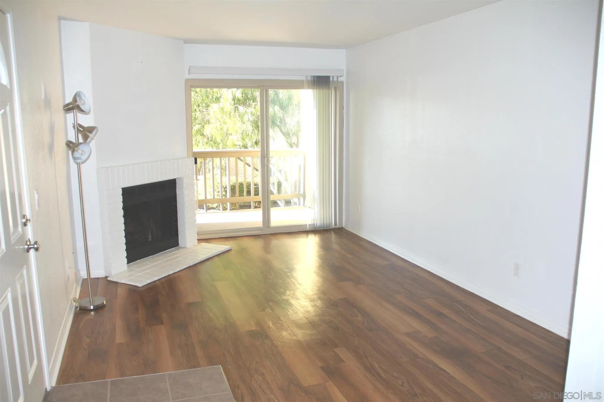 2940 Alta View Dr, #F203, San Diego, CA 92139 2940 Alta View Dr, #F203, San Diego, CA 92139
