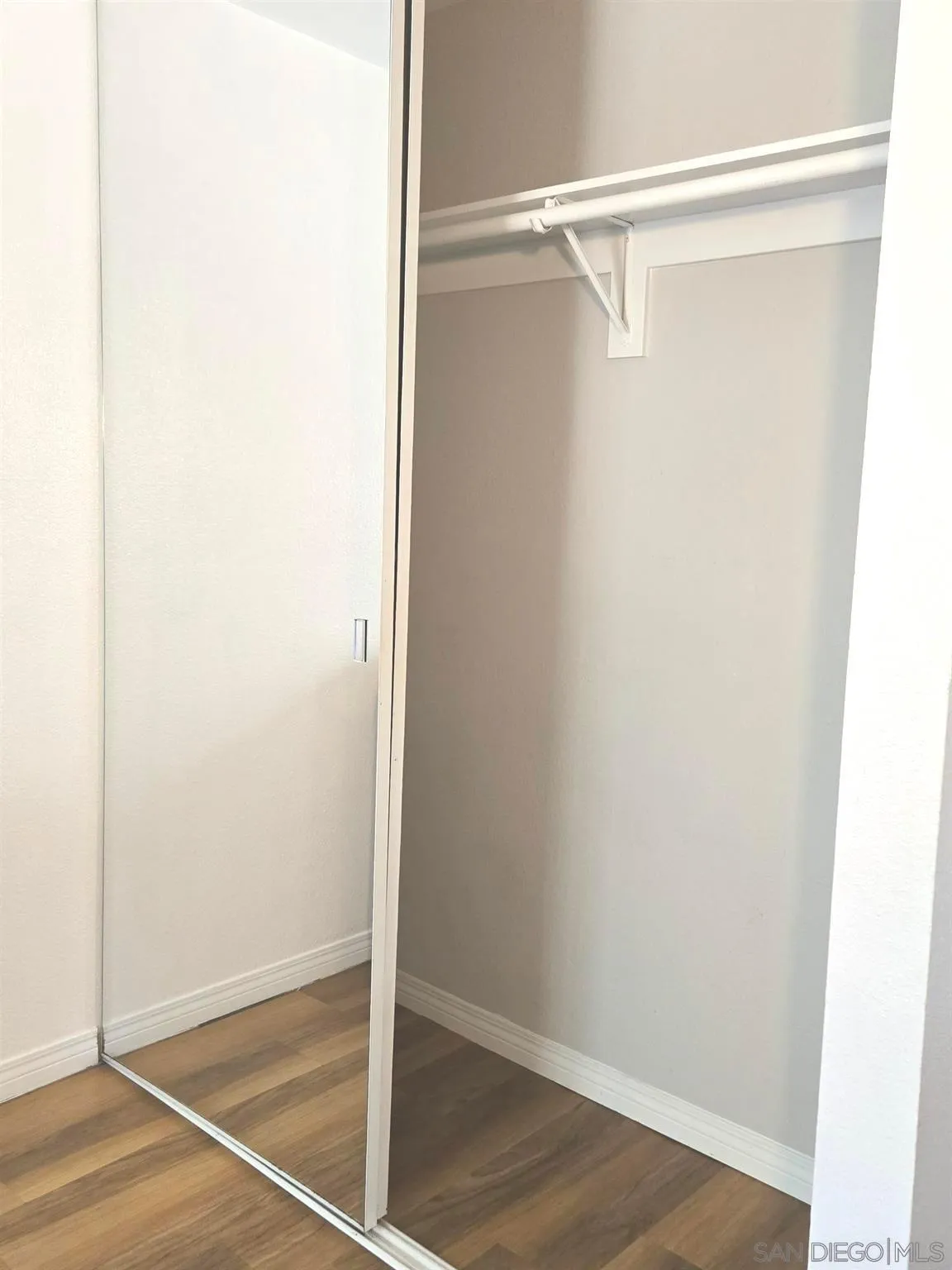 2940 Alta View Dr, #F203, San Diego, CA 92139 2940 Alta View Dr, #F203, San Diego, CA 92139