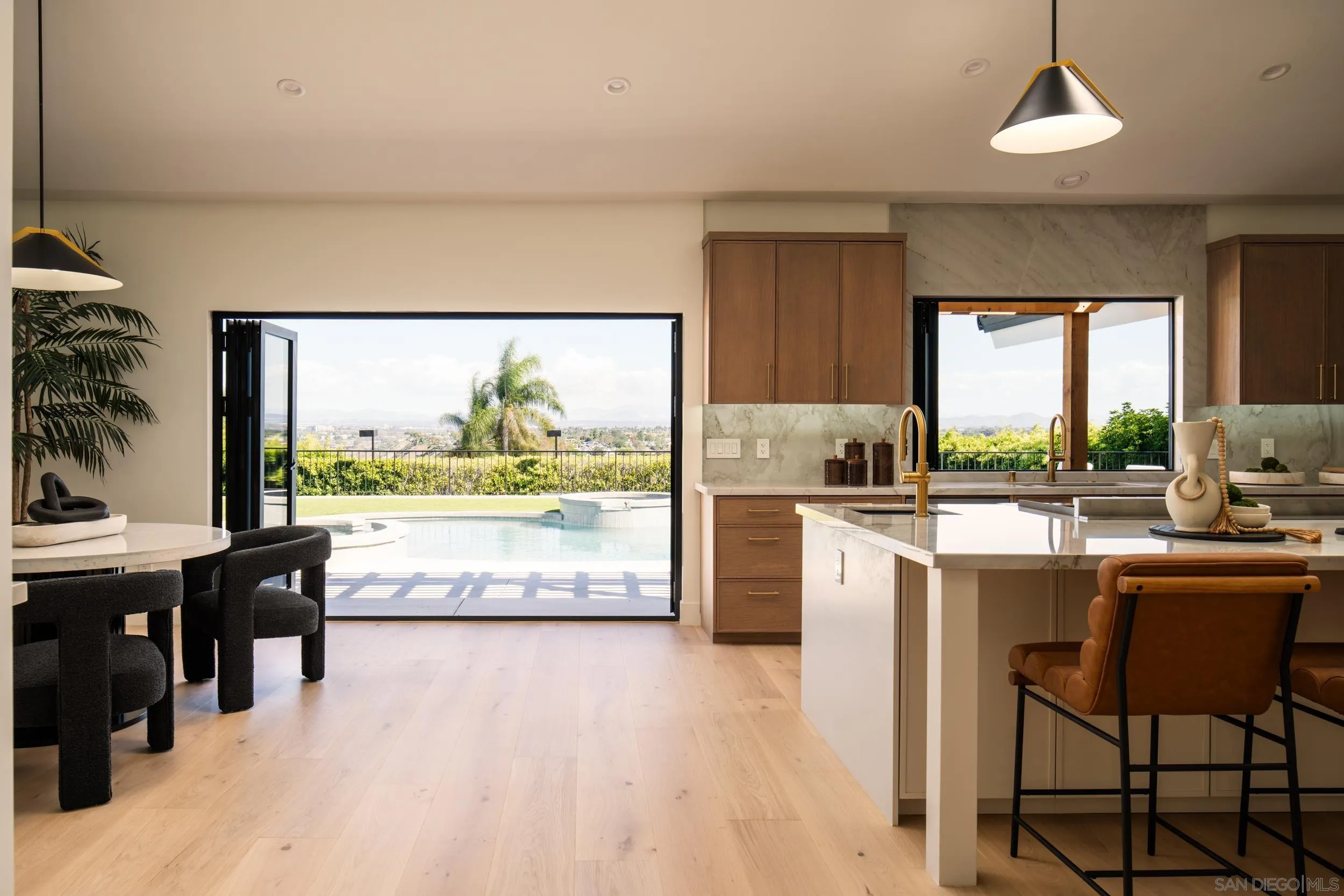 3013 Woodford Drive, La Jolla, CA 92037