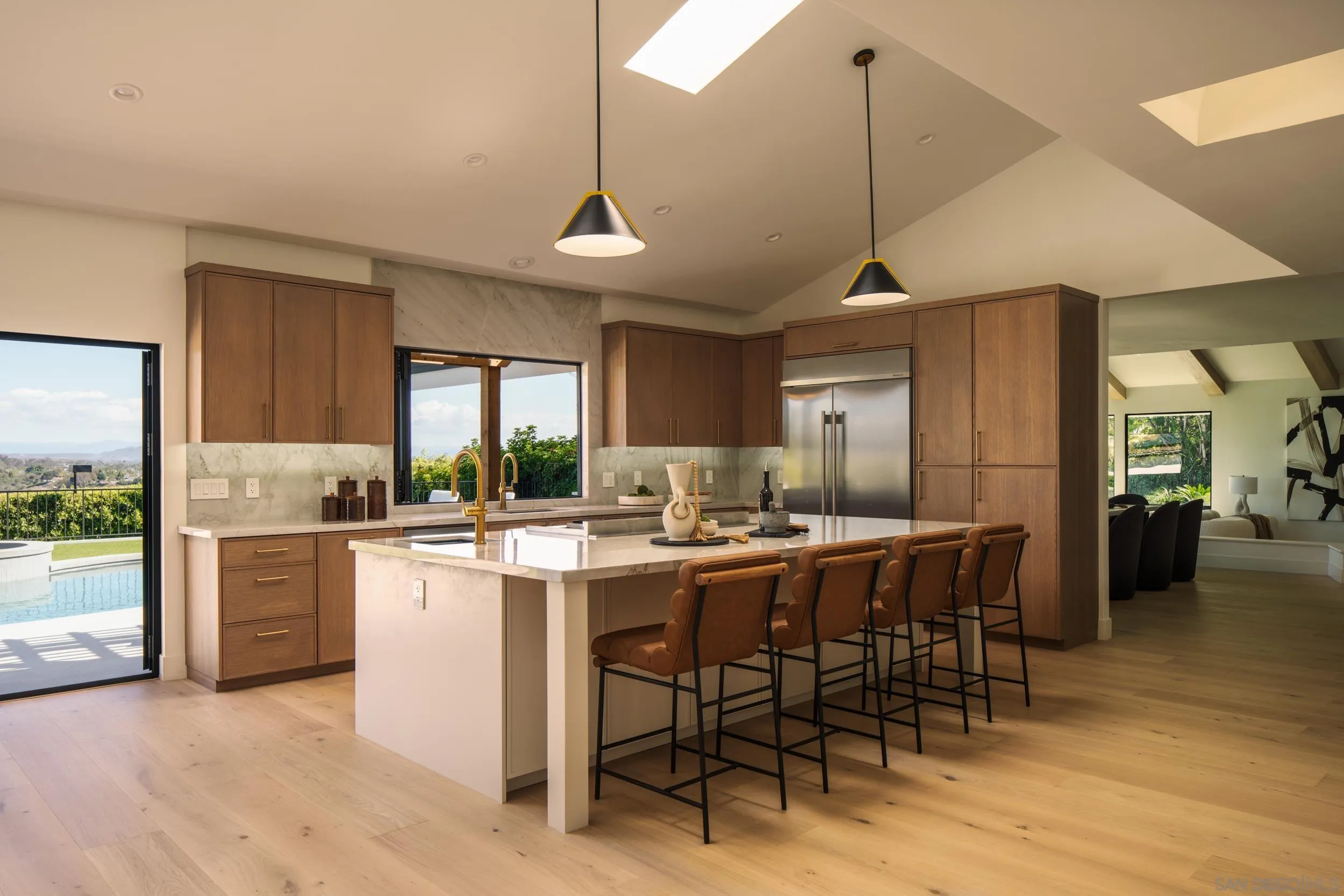 3013 Woodford Drive, La Jolla, CA 92037