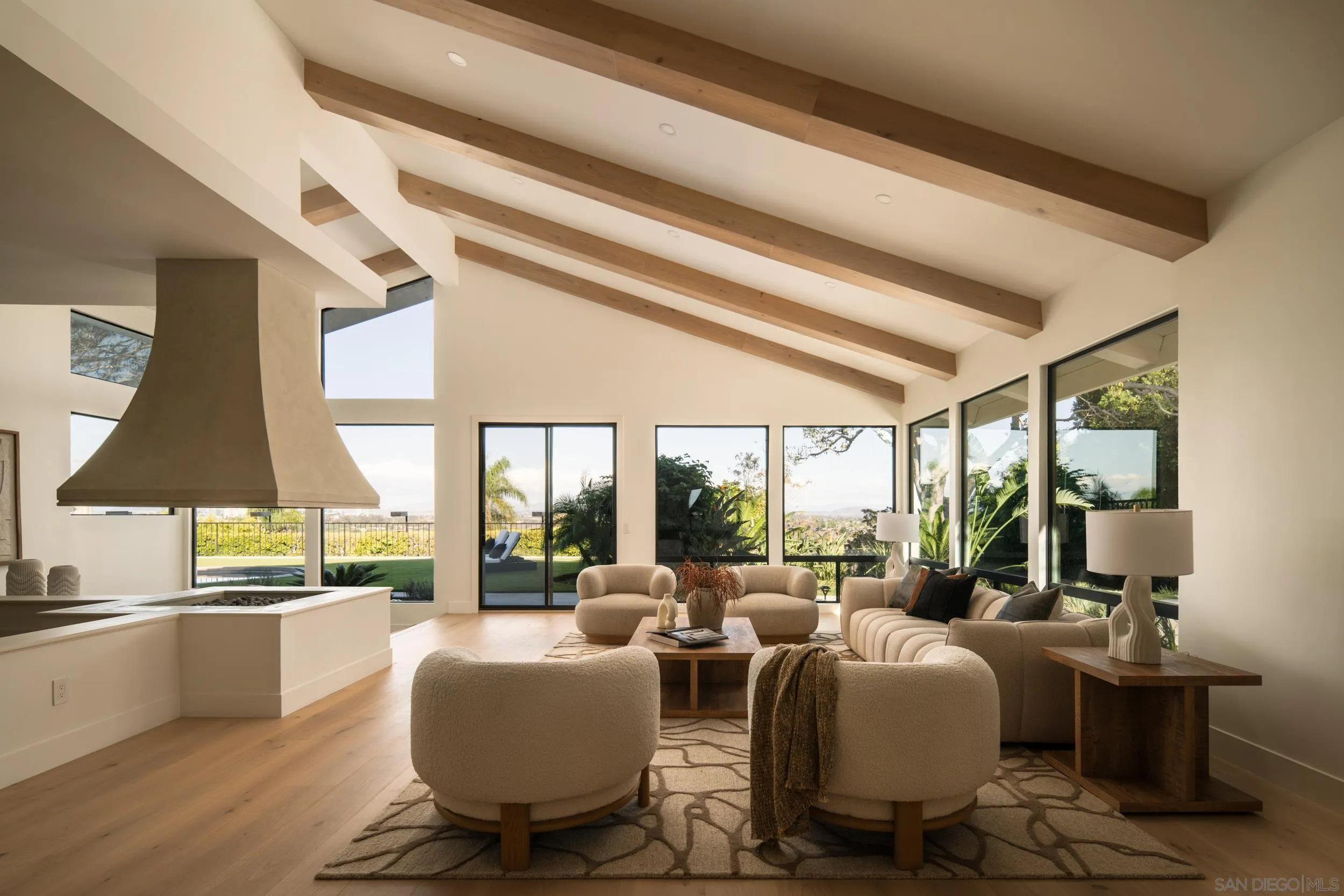3013 Woodford Drive, La Jolla, CA 92037