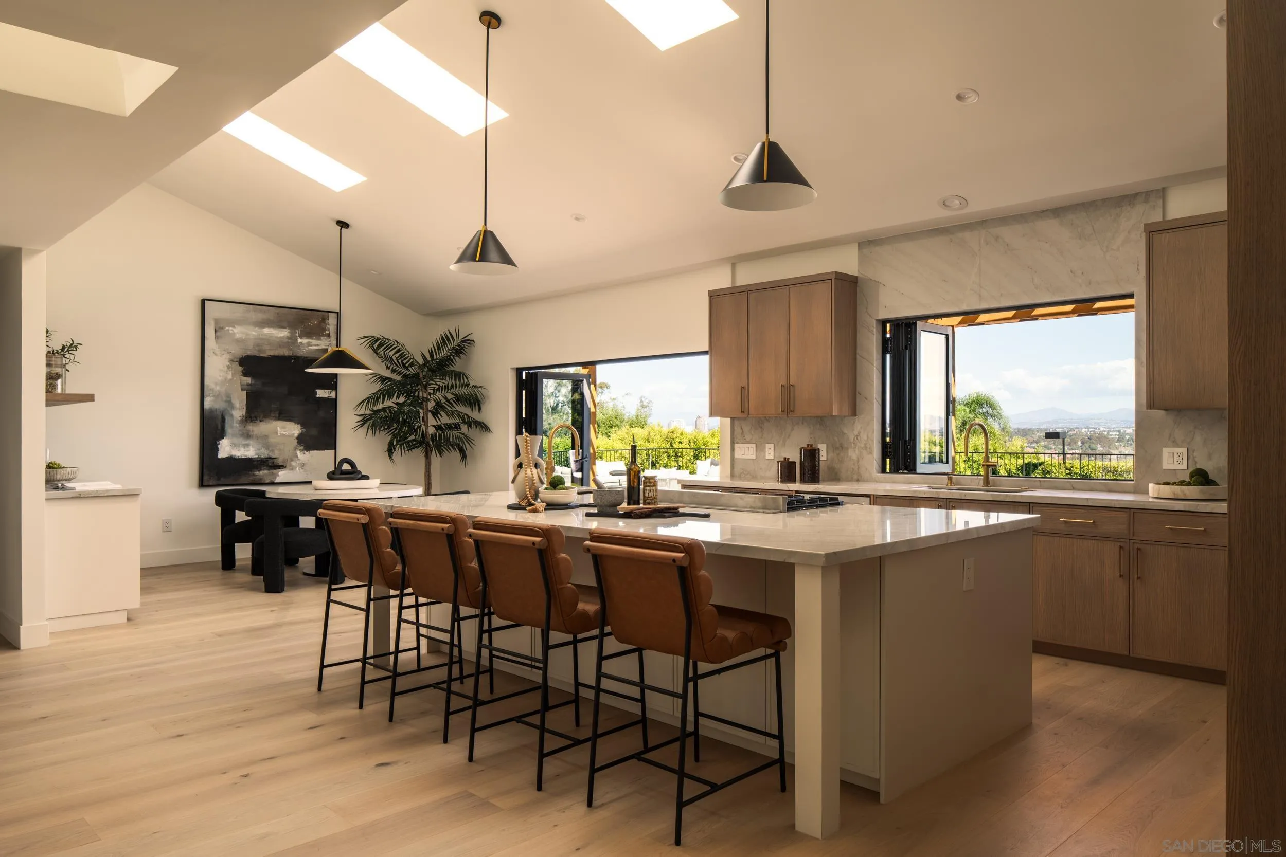 3013 Woodford Drive, La Jolla, CA 92037