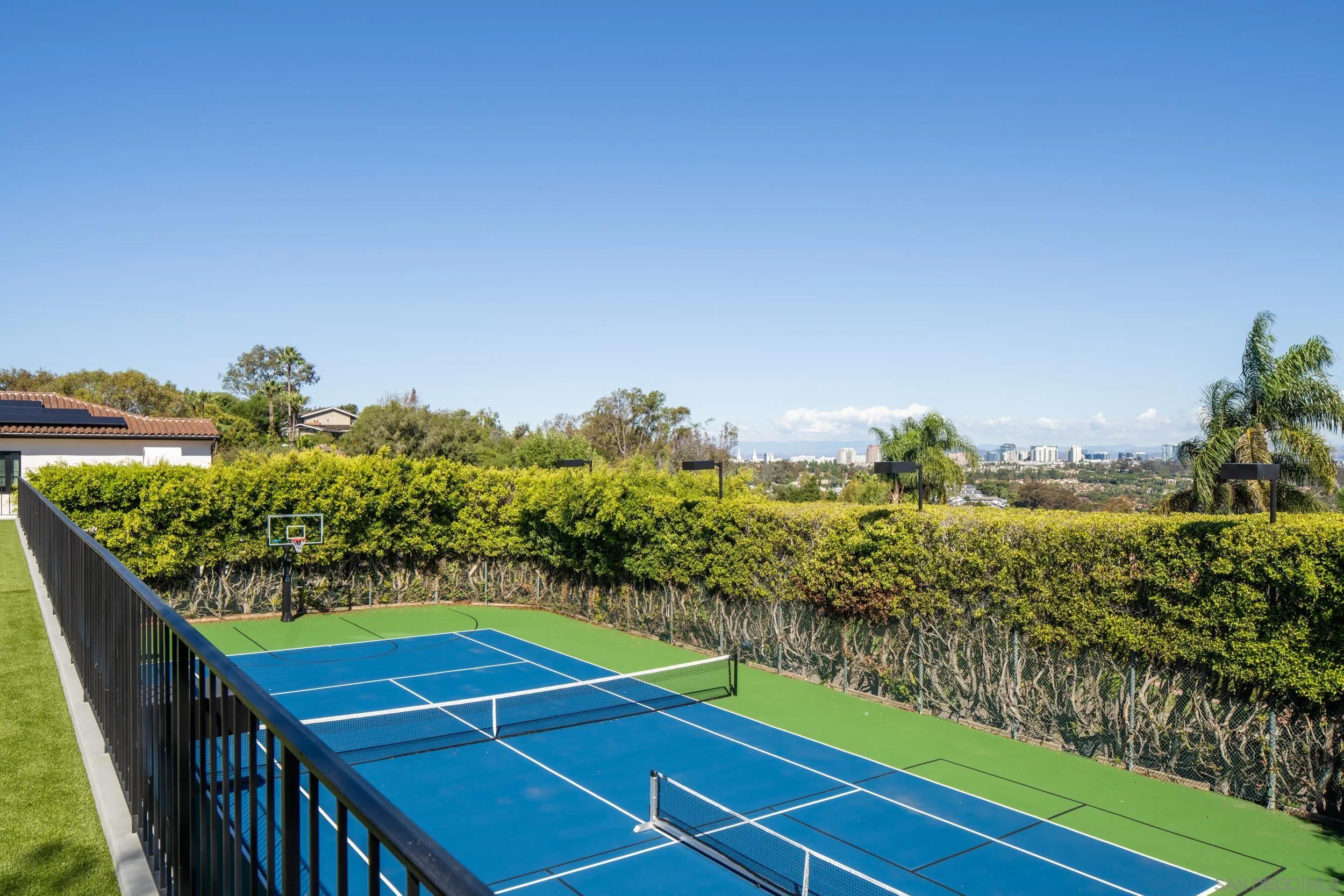 Multi use sports court