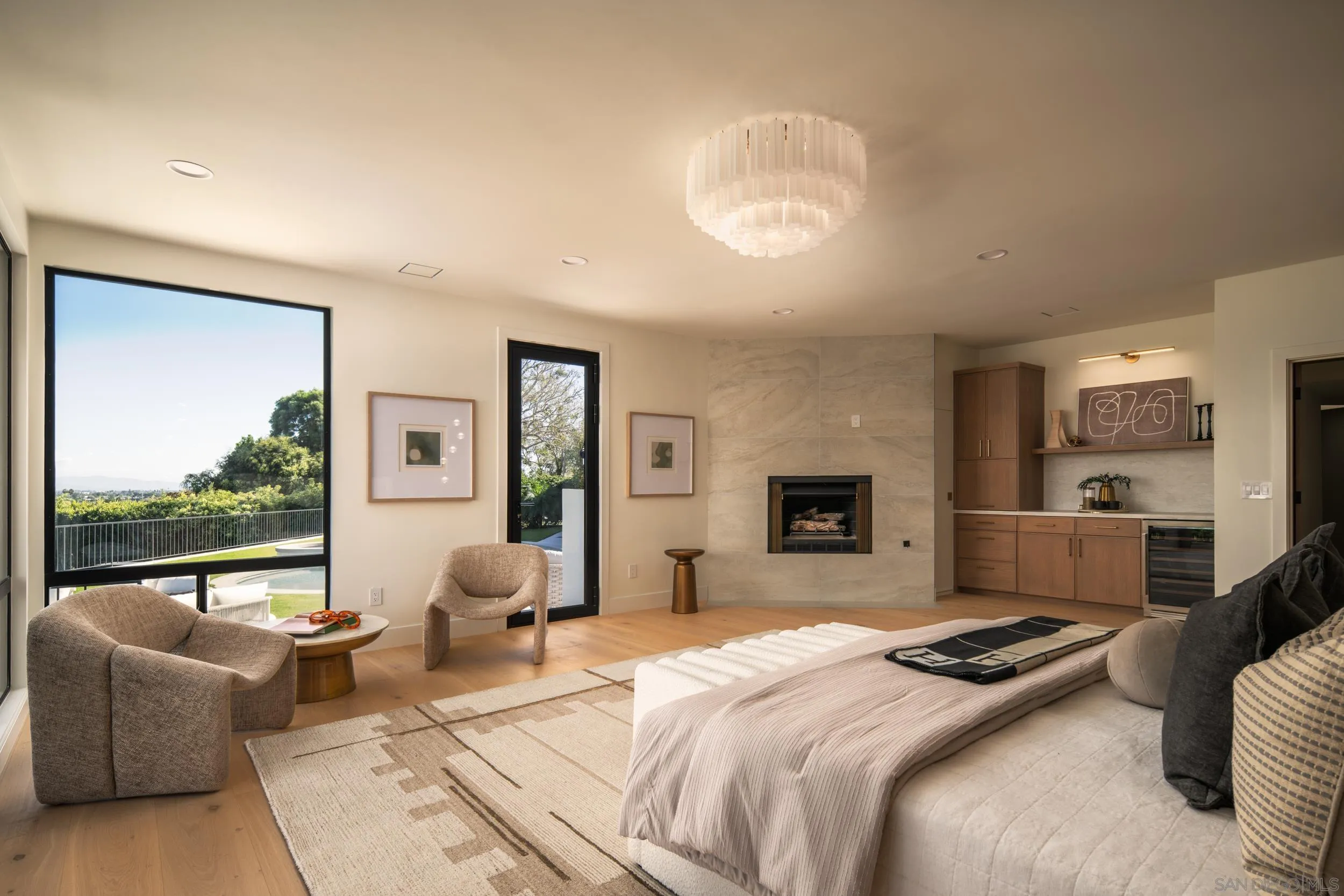 3013 Woodford Drive, La Jolla, CA 92037