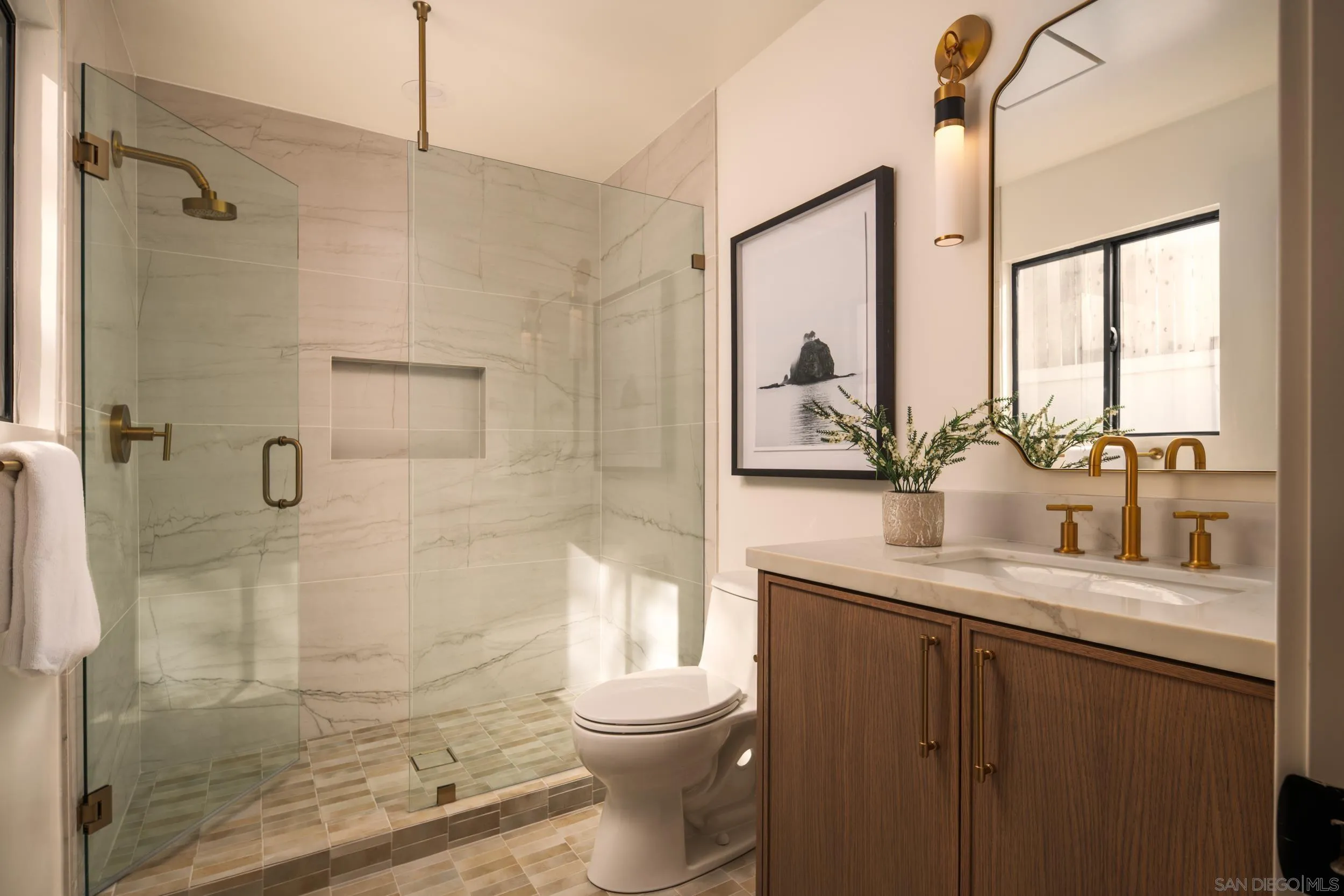 3013 Woodford Drive, La Jolla, CA 92037