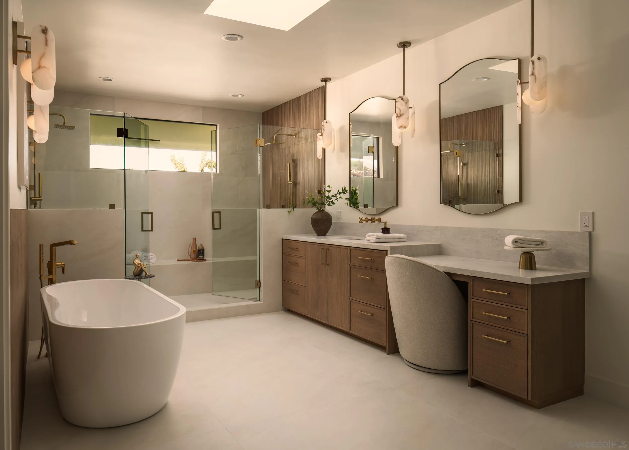 3013 Woodford Drive, La Jolla, CA 92037