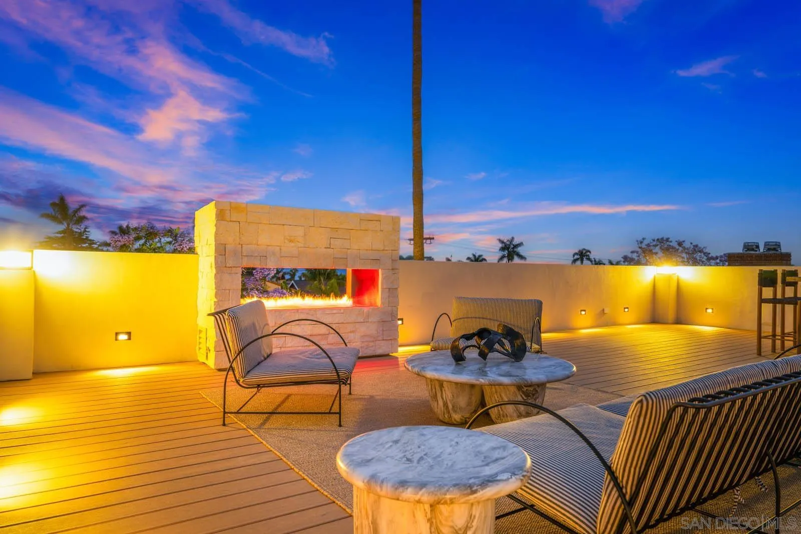 7376 Fay Ave, La Jolla, CA 92037