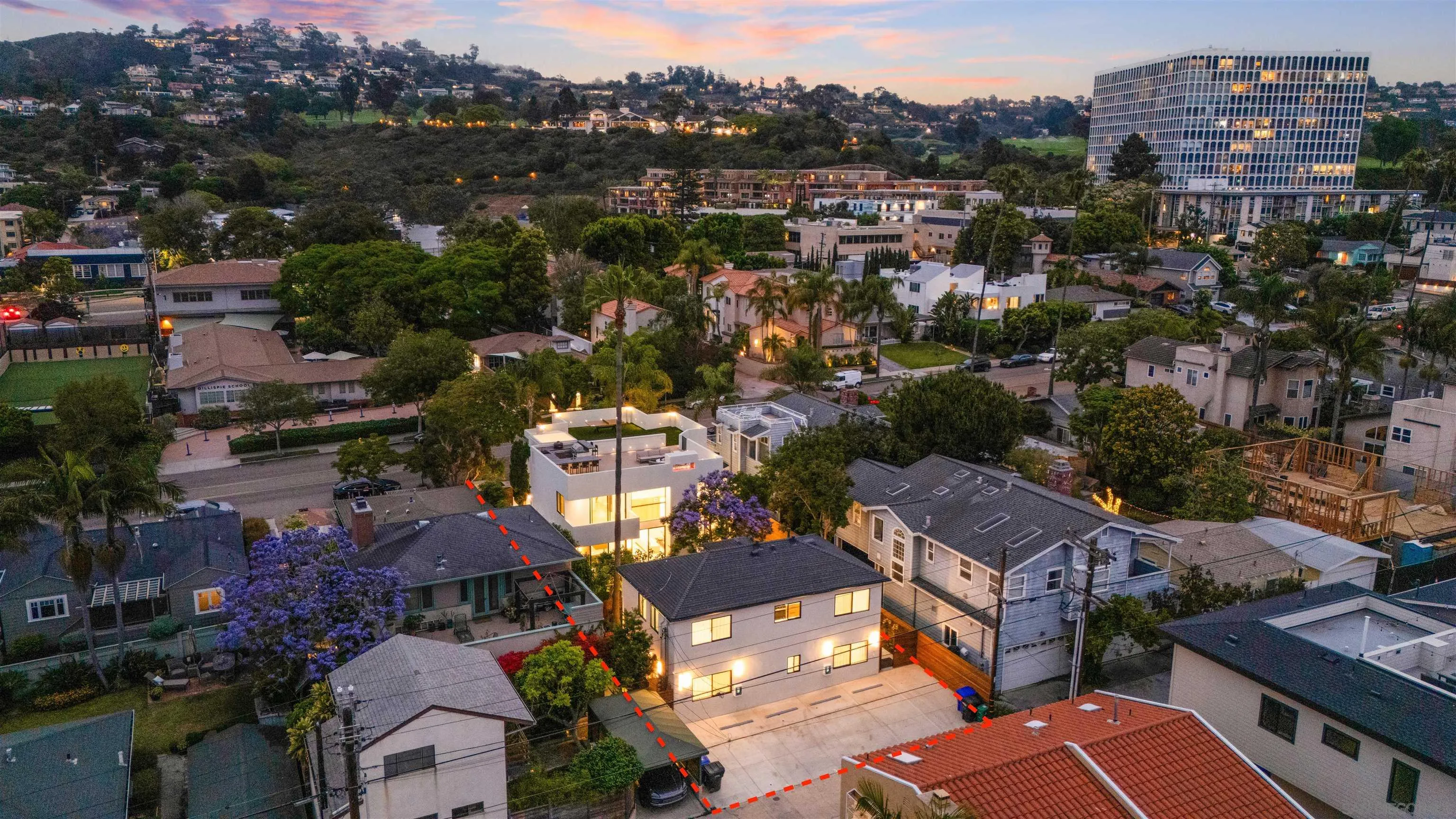 7372-7376 Fay Ave, La Jolla, CA 92037