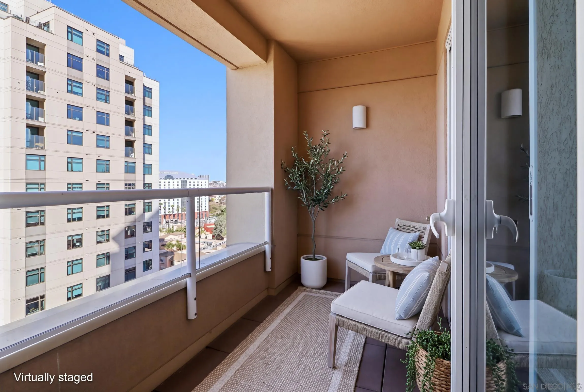 https://cdn.realtyfeed.com/cdn/127/260025799/3374b42bea2f551ce36a6f51005873e4.webp