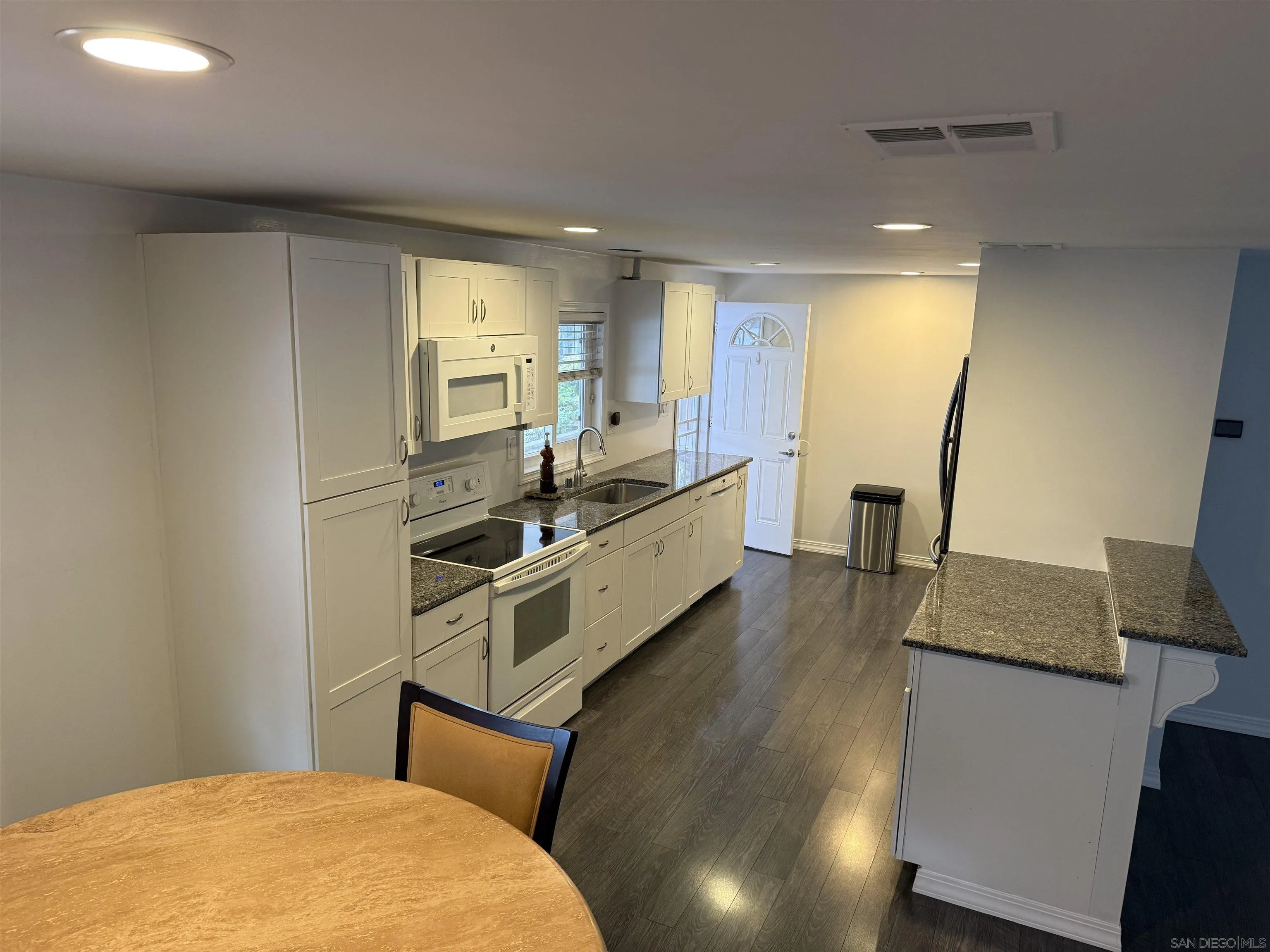 https://cdn.realtyfeed.com/cdn/127/2600258/56fbd9c7fe509cffe5e5862b087b1436.webp