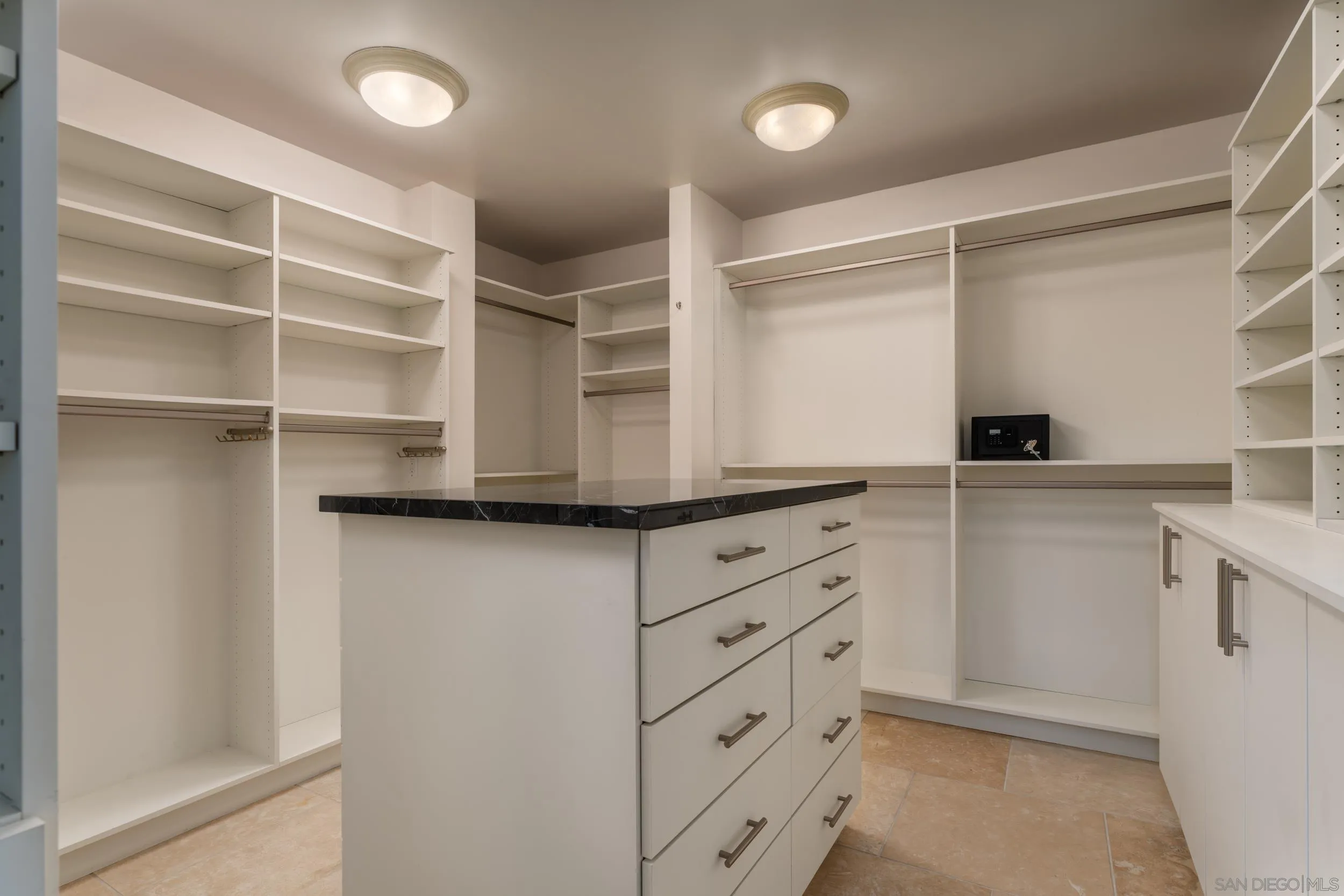 3515 Union St, San Diego, CA 92103