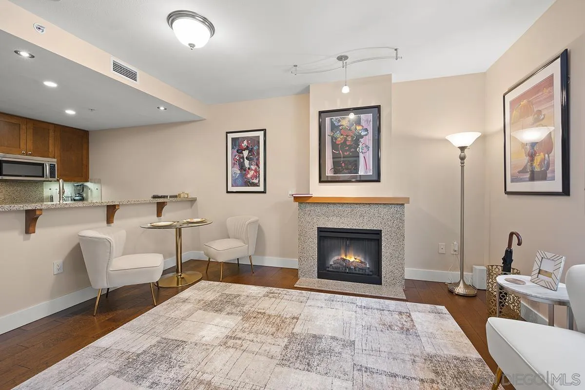 700 W E Street, #104, San Diego, CA 92101