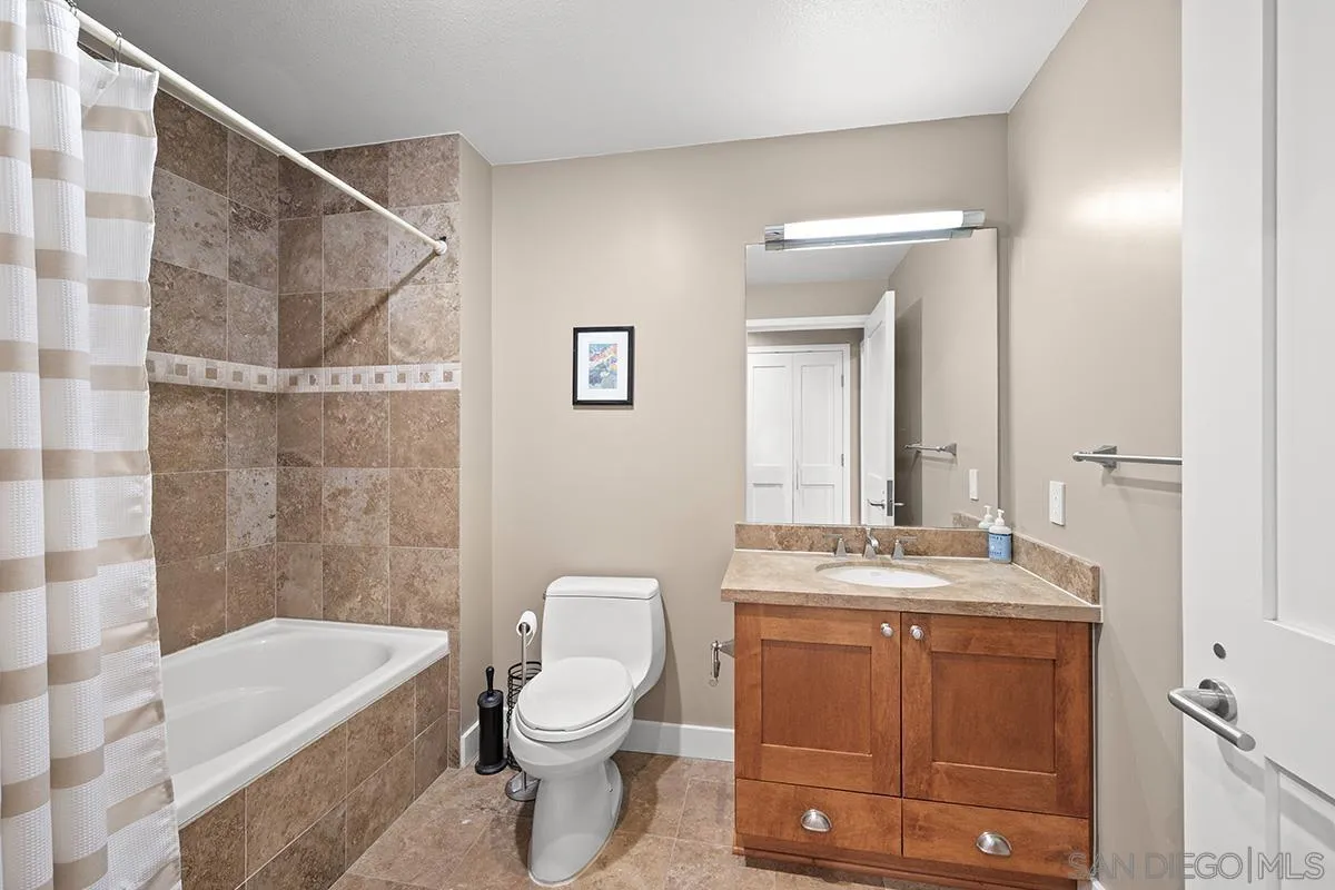 700 W E Street, #104, San Diego, CA 92101