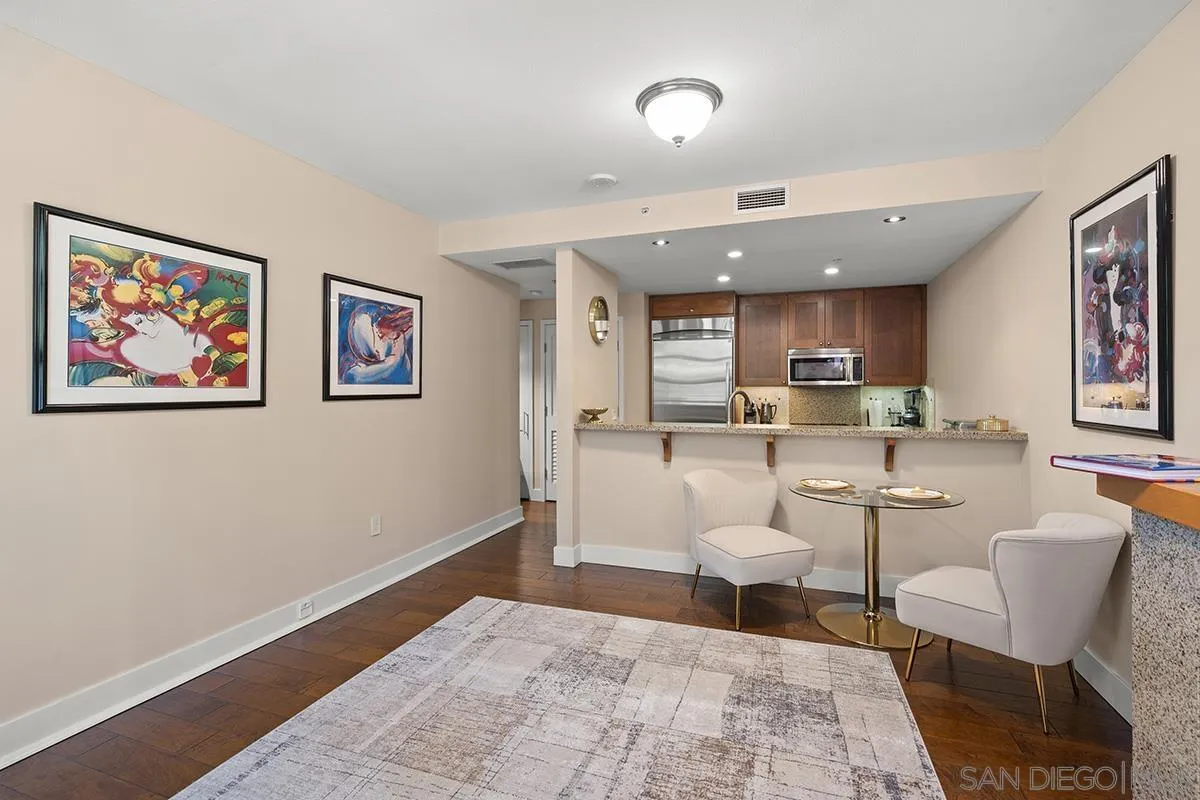 700 W E Street, #104, San Diego, CA 92101