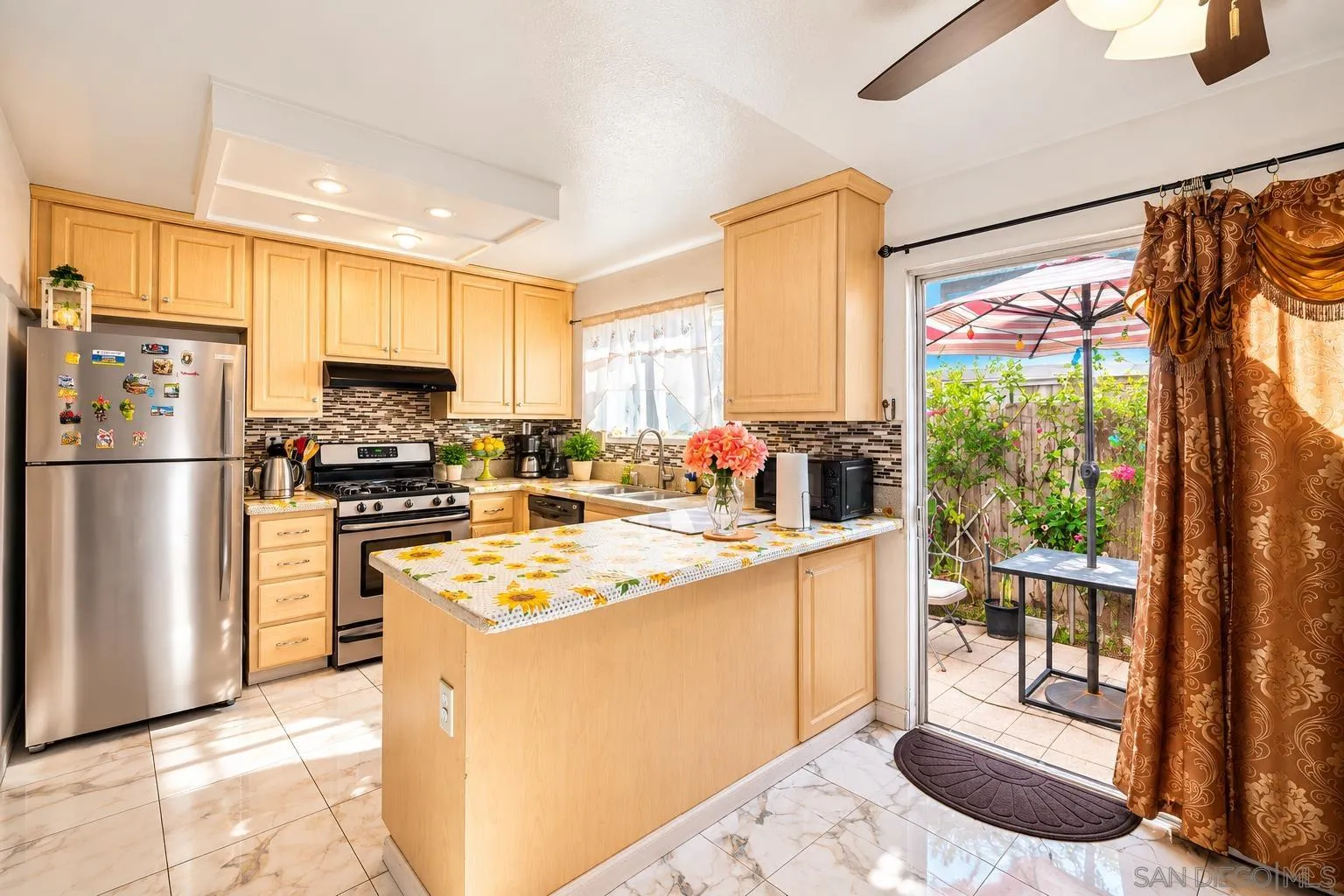 https://cdn.realtyfeed.com/cdn/127/260025824/71a6f5e25a9b2c5ff214e920f3bd97fd.webp