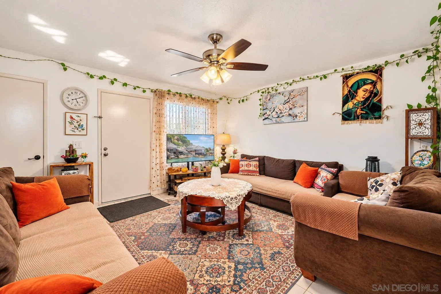 https://cdn.realtyfeed.com/cdn/127/260025824/c6b44a9917f7d386aeb8696e9ef9f611.webp