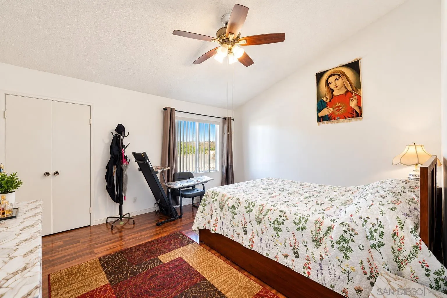 https://cdn.realtyfeed.com/cdn/127/260025824/c97d8ce70b5c0881d9059670e29ddb67.webp