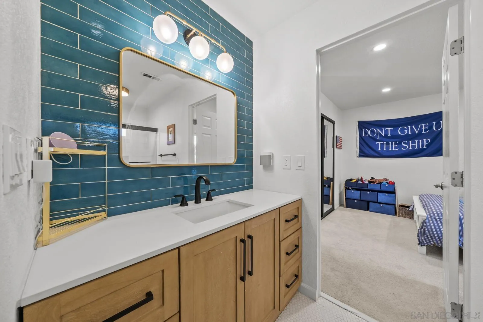 1109 Sundale, El Cajon, CA 92019 1109 Sundale, El Cajon, CA 92019