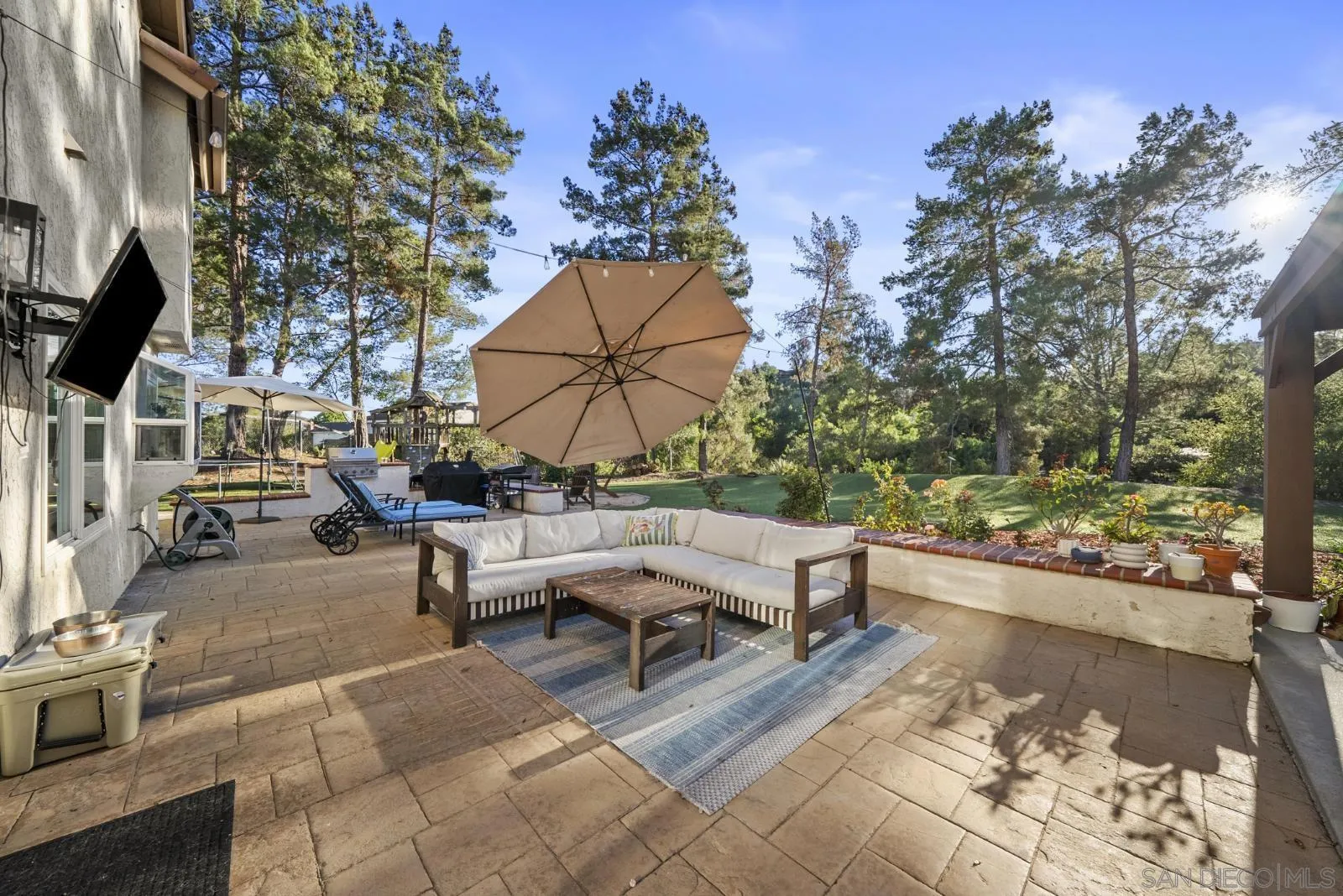 1109 Sundale, El Cajon, CA 92019 1109 Sundale, El Cajon, CA 92019