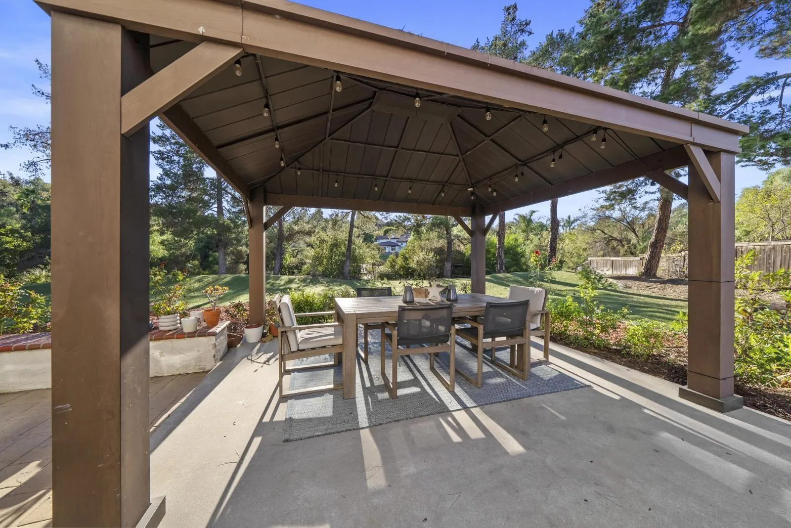 1109 Sundale, El Cajon, CA 92019 1109 Sundale, El Cajon, CA 92019