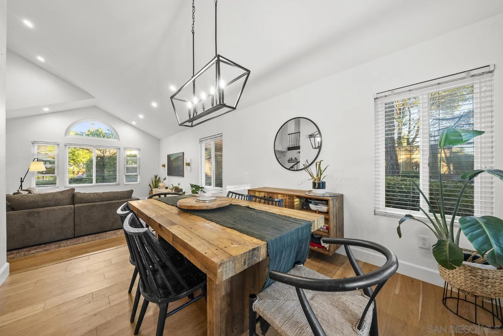 1109 Sundale, El Cajon, CA 92019