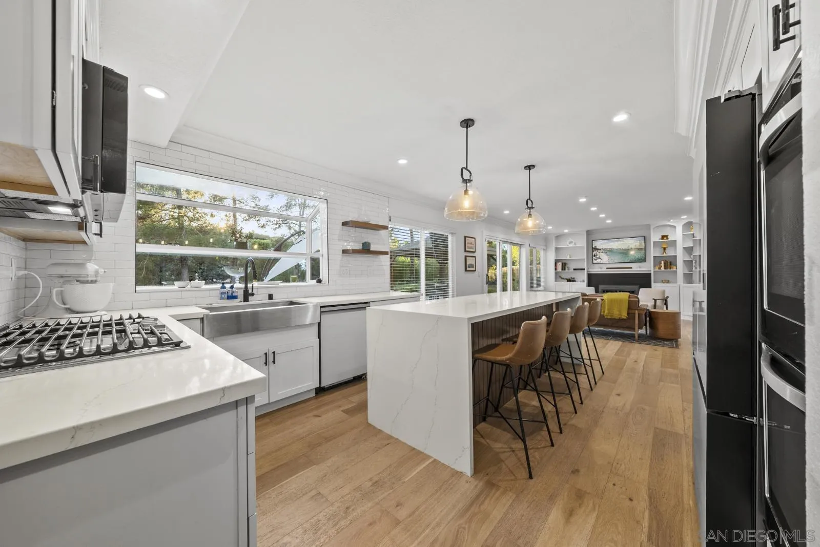 1109 Sundale, El Cajon, CA 92019 1109 Sundale, El Cajon, CA 92019