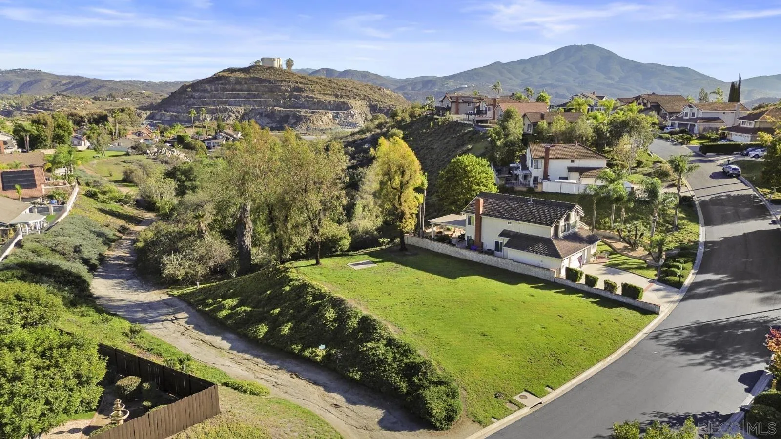 1109 Sundale, El Cajon, CA 92019 1109 Sundale, El Cajon, CA 92019
