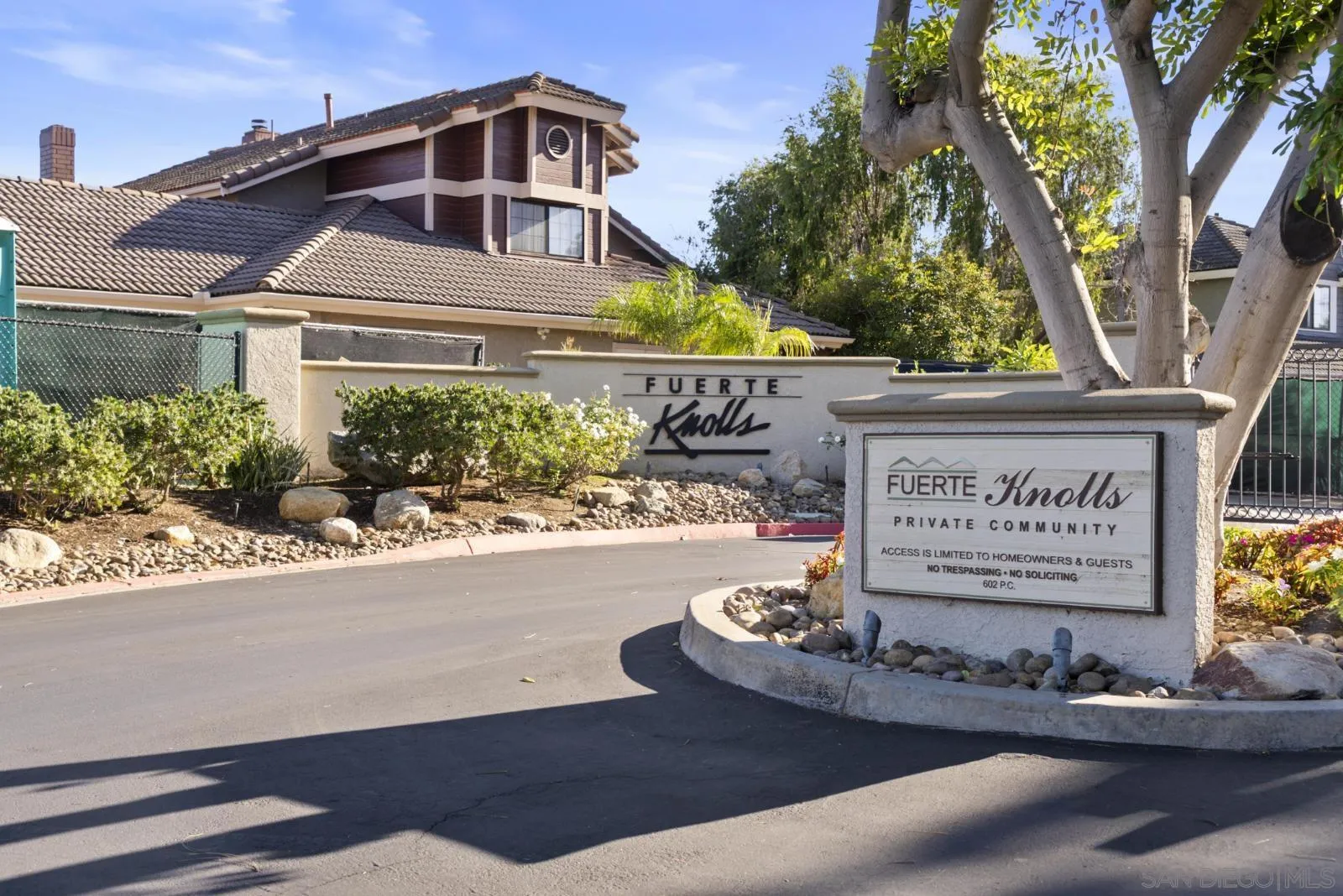 1109 Sundale, El Cajon, CA 92019 1109 Sundale, El Cajon, CA 92019