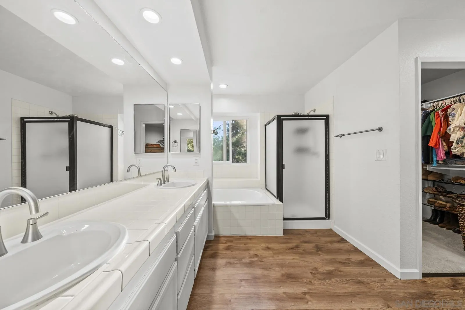 1109 Sundale, El Cajon, CA 92019 1109 Sundale, El Cajon, CA 92019