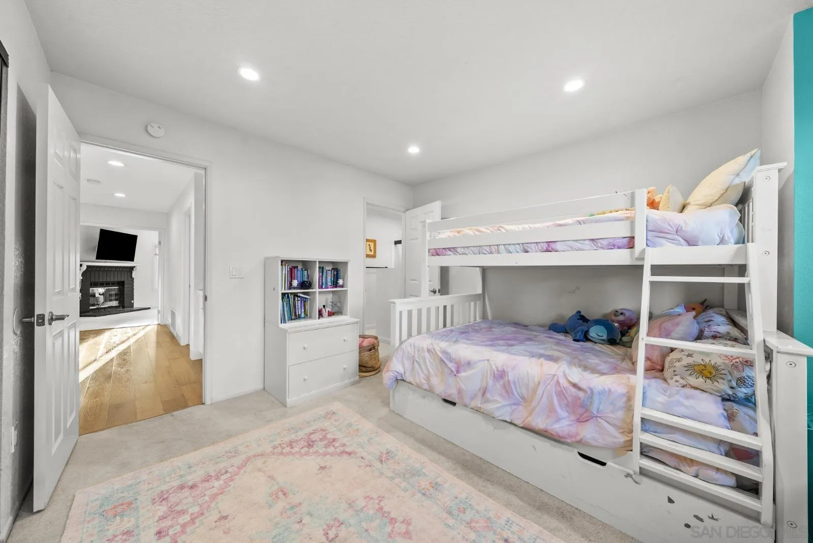 1109 Sundale, El Cajon, CA 92019 1109 Sundale, El Cajon, CA 92019