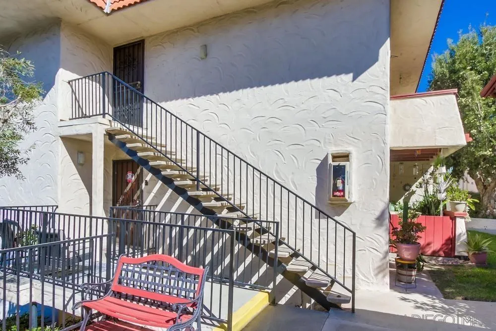 8609 Lake Murray Blvd, #7, San Diego, CA 92119